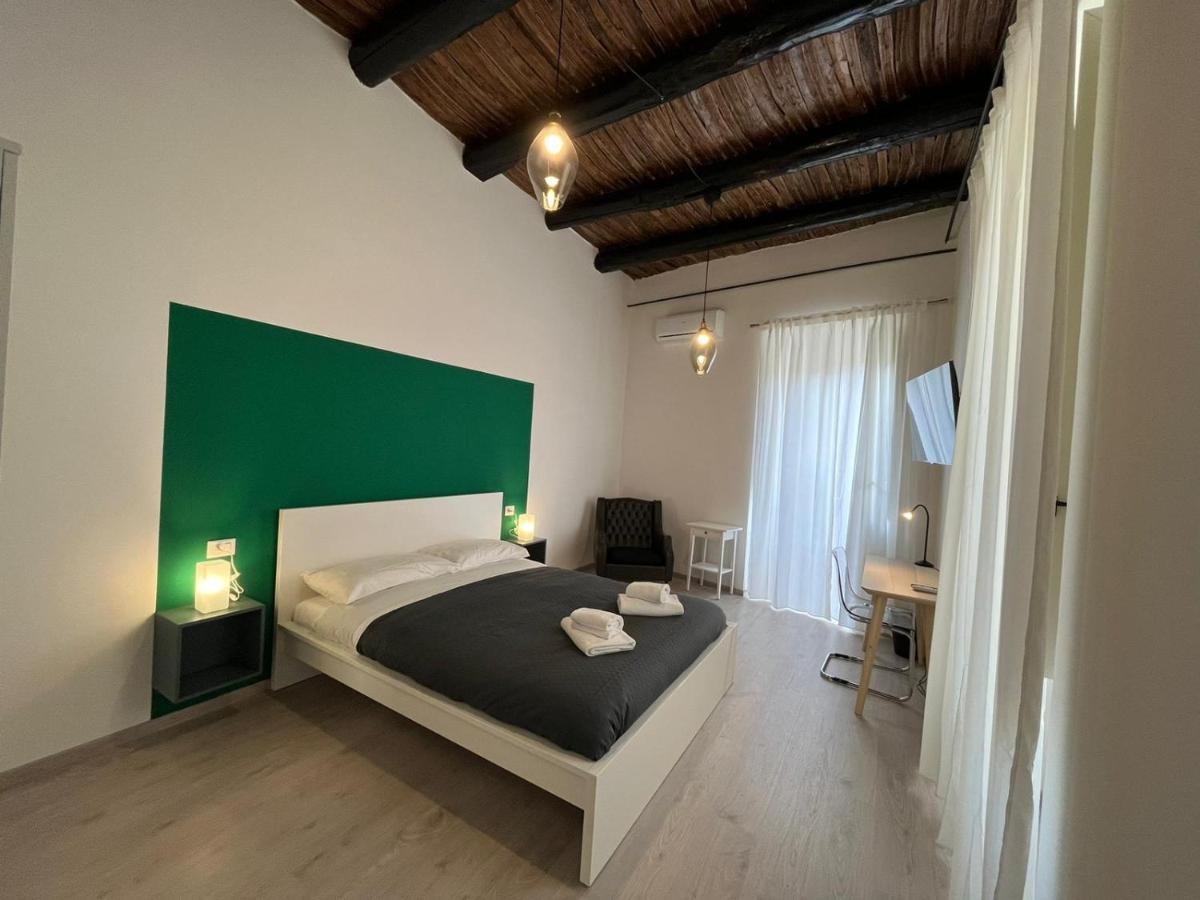 Bed and Breakfast Donna Luisa A Santa Chiara Neapel Exterior foto