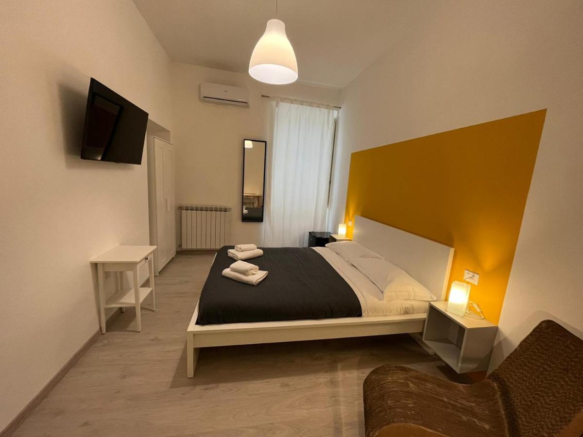 Bed and Breakfast Donna Luisa A Santa Chiara Neapel Exterior foto
