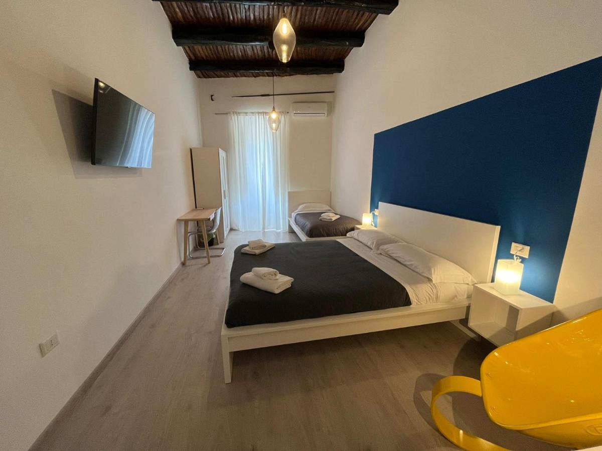 Bed and Breakfast Donna Luisa A Santa Chiara Neapel Zimmer foto