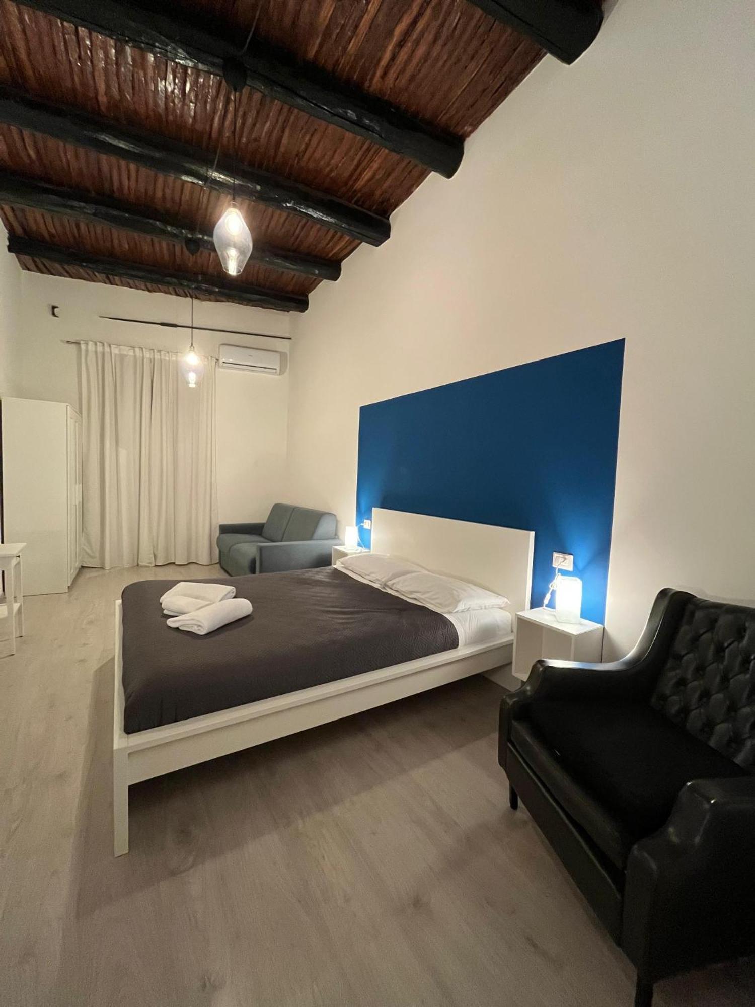 Bed and Breakfast Donna Luisa A Santa Chiara Neapel Exterior foto